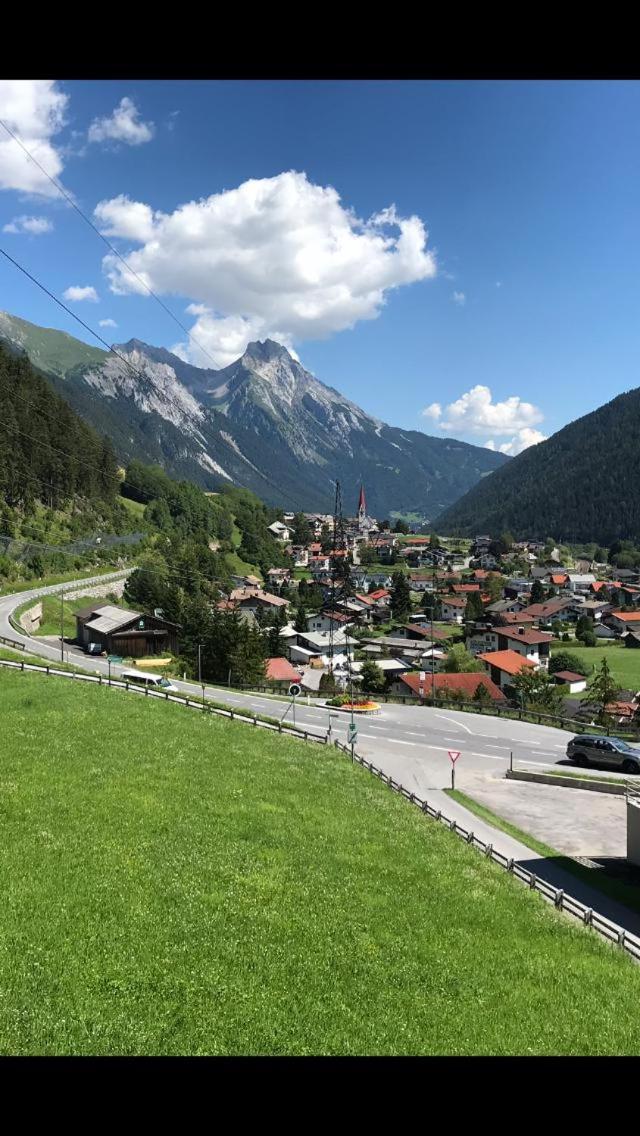 Ferienhaus Bergkristall Pettneu am Arlberg Exteriör bild